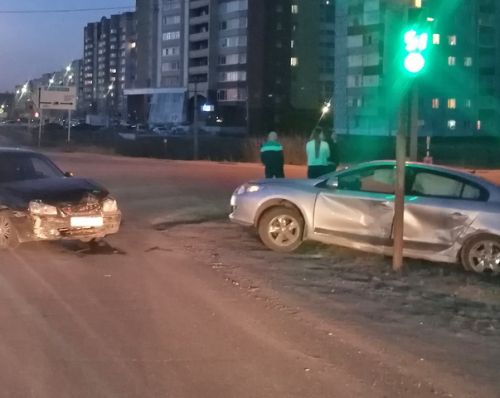 В результате ДТП пострадала водитель Renault